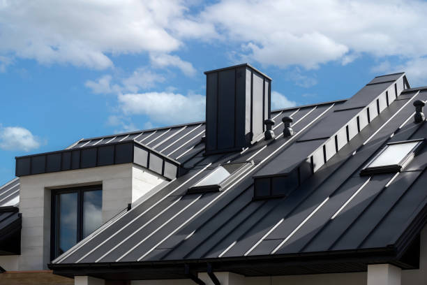 Best Asphalt Shingles Roofing  in Leavittsburg, OH